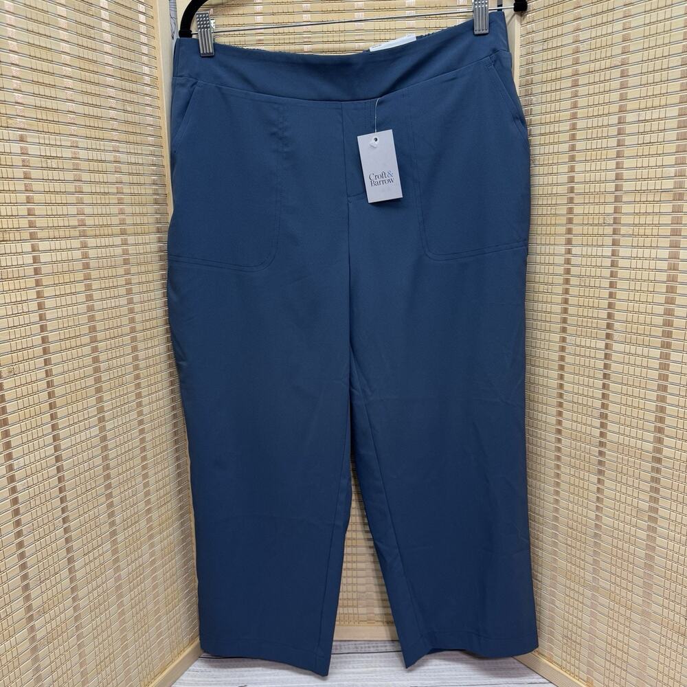 Croft & Barrow Capri Women's Size Medium Blue Mid Rise NEW